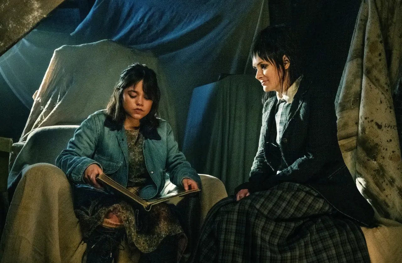 Winona Ryder and Jenna Ortega in Beetlejuice Beetlejuice 2024